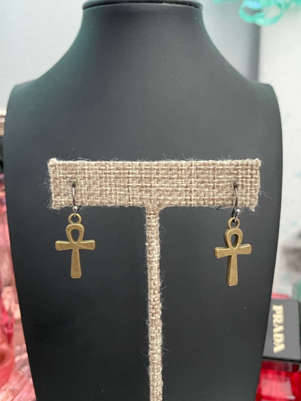 ✨Antique Brass Ankh Dangle Earrings - Egyptian Symbol✨Preloved